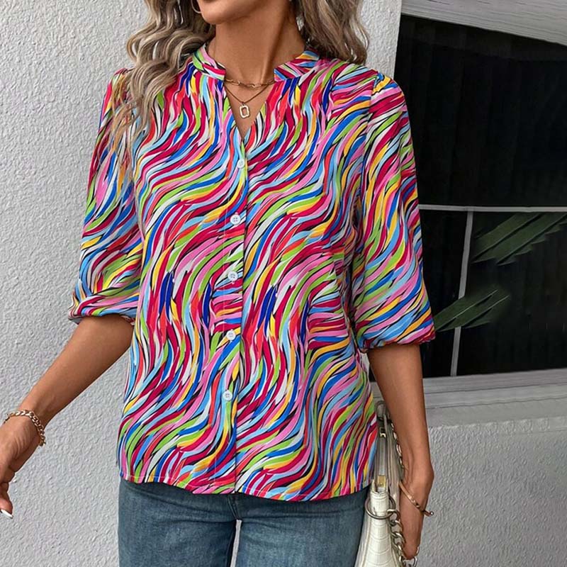 Kolorowa abstrakcyjna bluzka drukowana