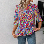 Kolorowa abstrakcyjna bluzka drukowana