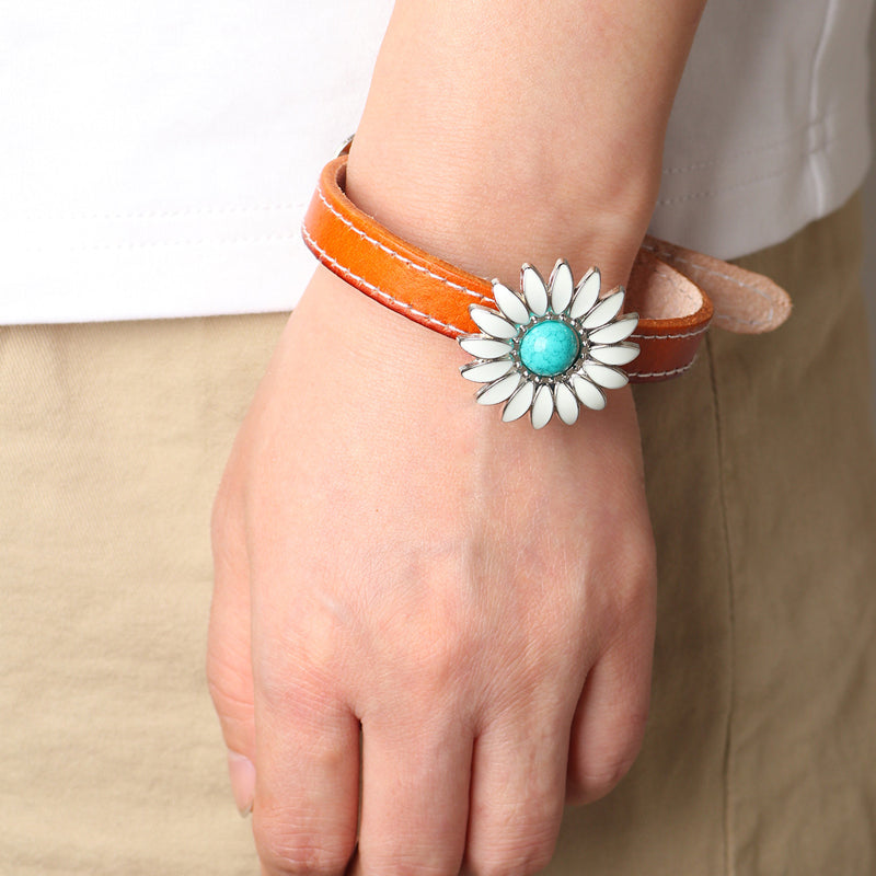 Vintage Daisy Bracelet